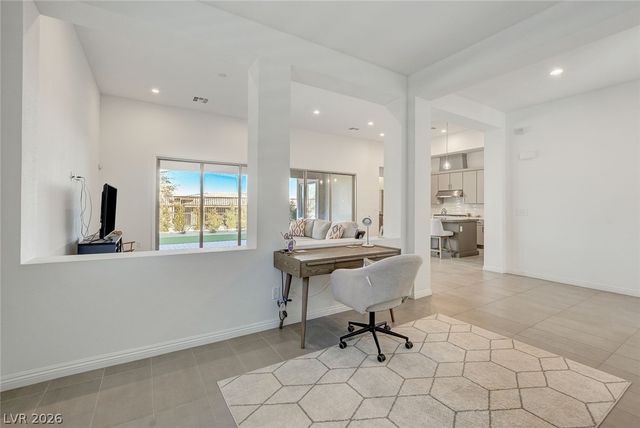 6684 Regency Stone Way, Las Vegas, NV 89148