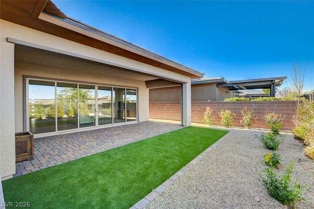 6684 Regency Stone Way, Las Vegas, NV 89148