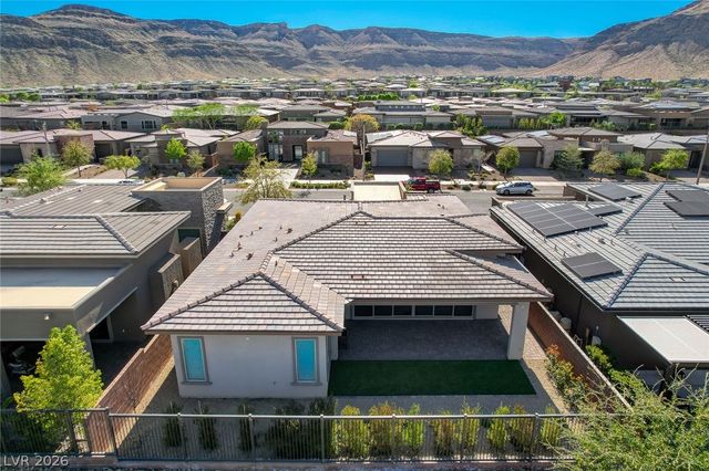 6684 Regency Stone Way, Las Vegas, NV 89148