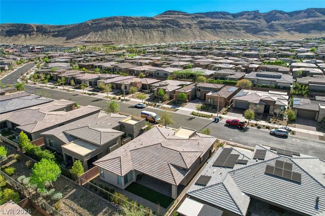 6684 Regency Stone Way, Las Vegas, NV 89148