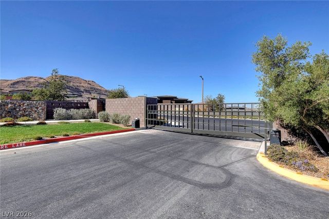 6684 Regency Stone Way, Las Vegas, NV 89148