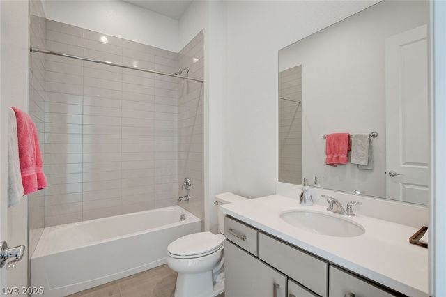 6684 Regency Stone Way, Las Vegas, NV 89148