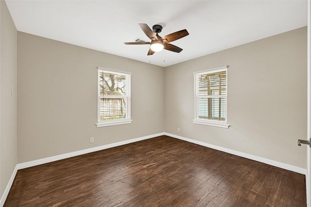 811 Sara Rose Street, Houston, TX 77018