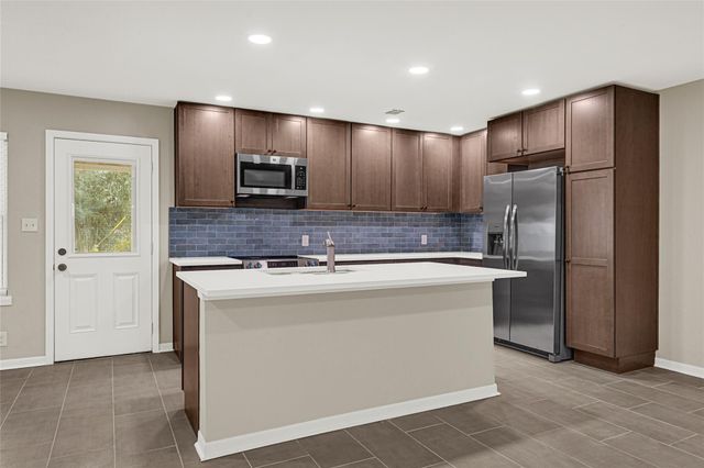 811 Sara Rose Street, Houston, TX 77018