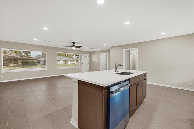 811 Sara Rose Street, Houston, TX 77018