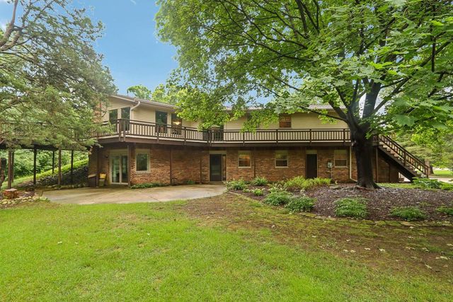 N40W32786 Wildwood LANE, Nashotah, WI 53058