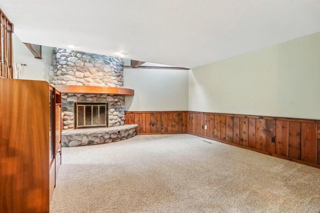 N40W32786 Wildwood LANE, Nashotah, WI 53058