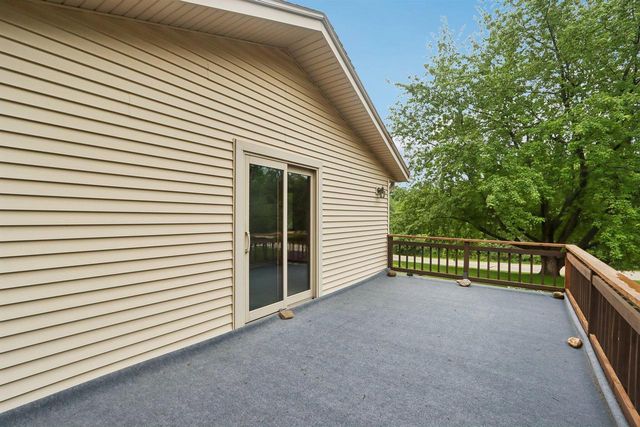 N40W32786 Wildwood LANE, Nashotah, WI 53058
