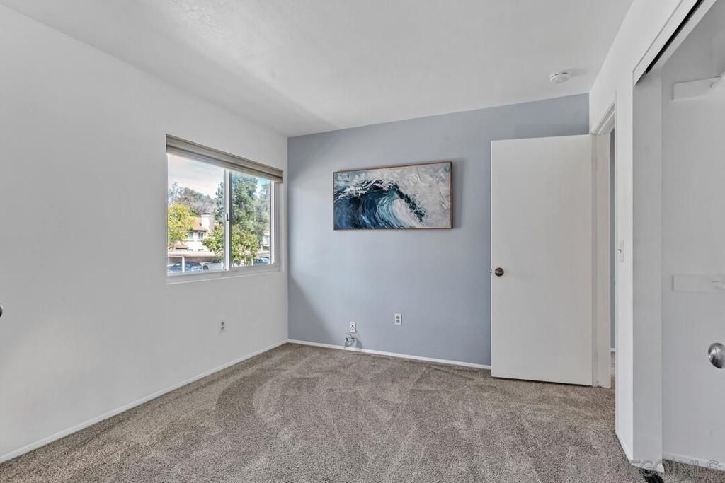 Image 15 of property listing at 11235 Avenida De Los Lobos C, San Diego, CA 92128