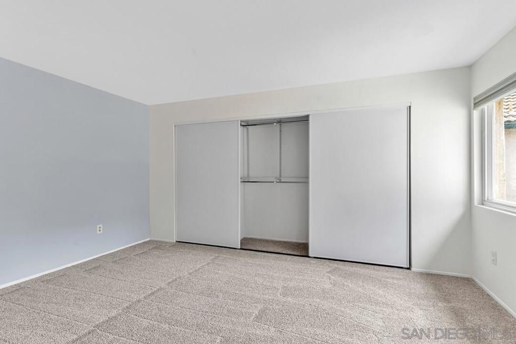 Image 19 of property listing at 11235 Avenida De Los Lobos C, San Diego, CA 92128