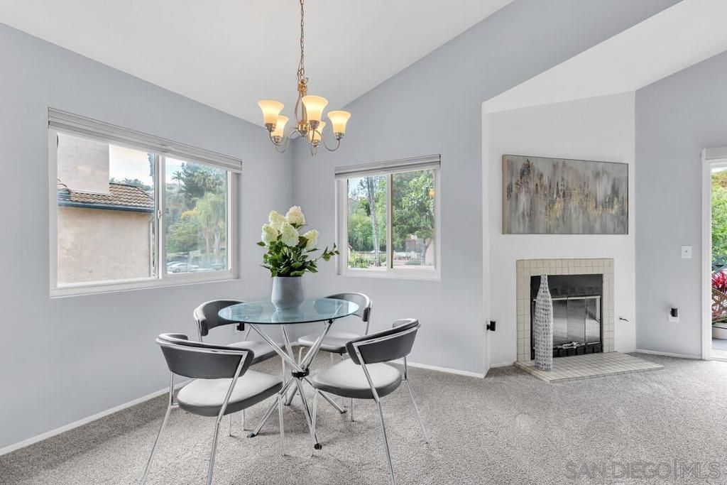 Image 8 of property listing at 11235 Avenida De Los Lobos C, San Diego, CA 92128