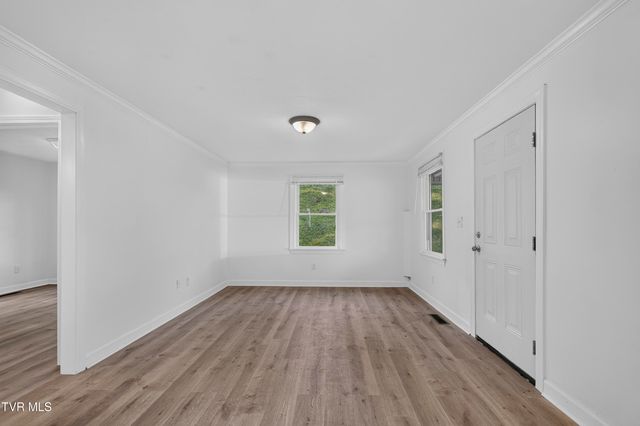 1569 Valley Drive, Bristol, TN 37620