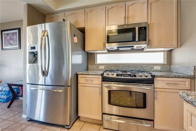 8424 Chinook Candy Court, Las Vegas, NV 89113