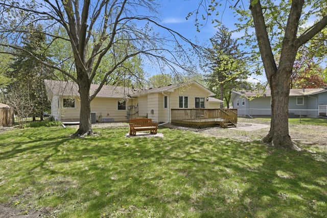 5301 Quebec Avenue N, New Hope, MN 55428