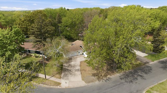 5301 Quebec Avenue N, New Hope, MN 55428