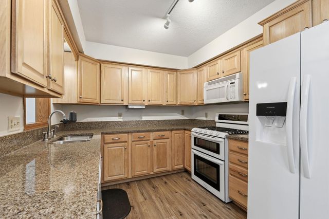 5301 Quebec Avenue N, New Hope, MN 55428