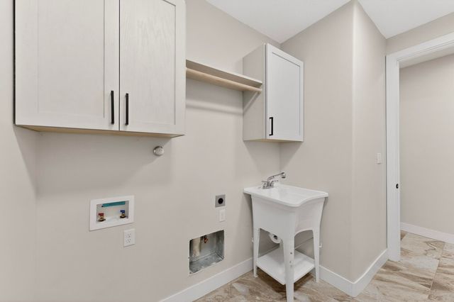 110 High Meadow Loop, Edgewood, NM 87015