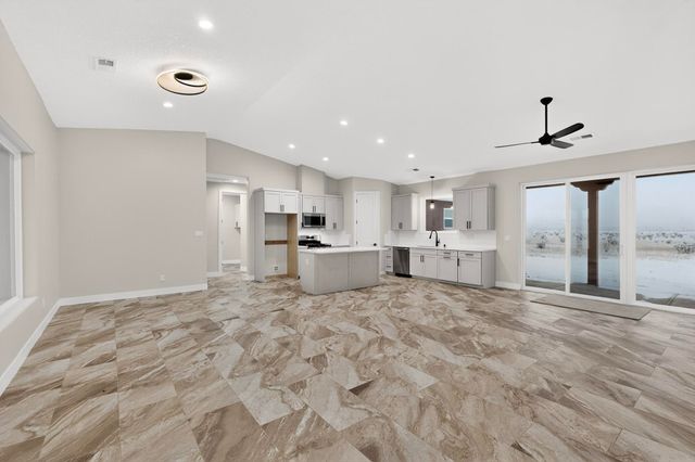 110 High Meadow Loop, Edgewood, NM 87015