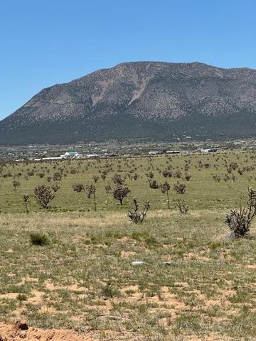 110 High Meadow Loop, Edgewood, NM 87015