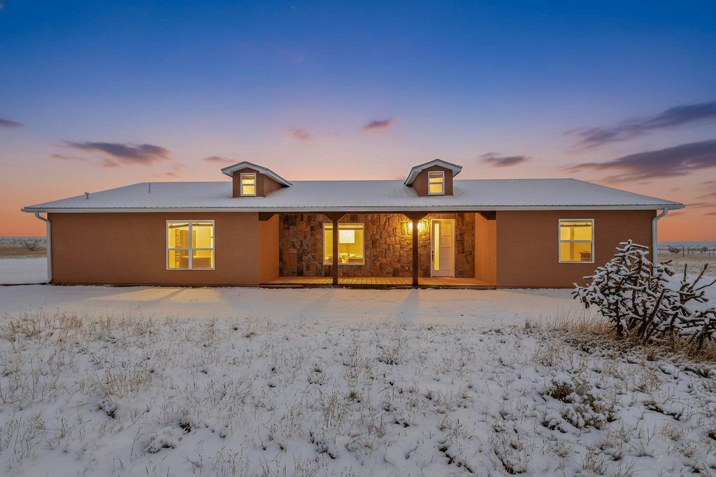 110 High Meadow Loop, Edgewood, NM 87015