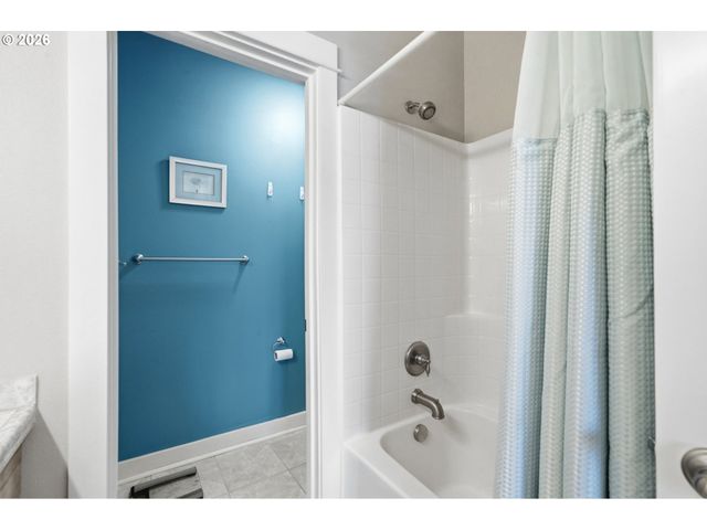 120 N 3RD Ave, Rockaway Beach, OR 97136