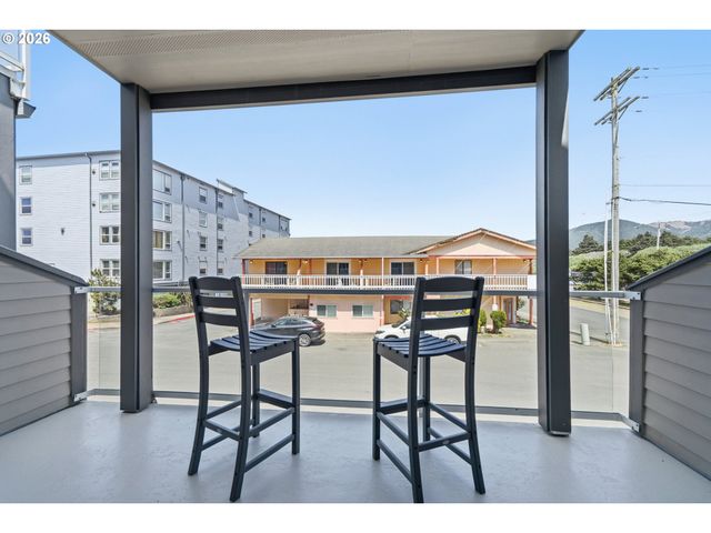 120 N 3RD Ave, Rockaway Beach, OR 97136