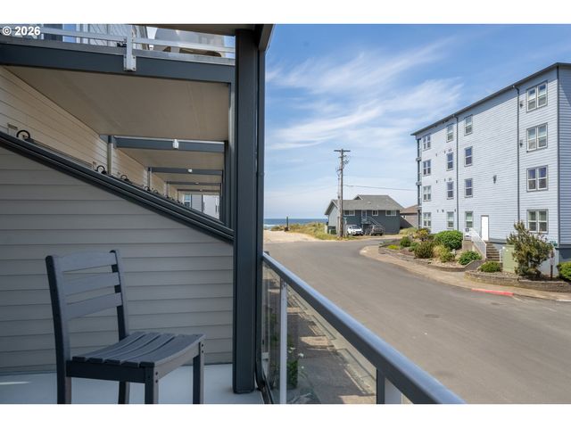 120 N 3RD Ave, Rockaway Beach, OR 97136