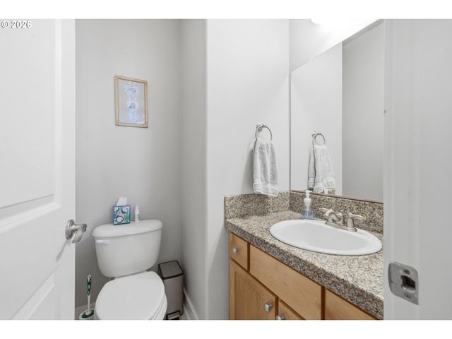 120 N 3RD Ave, Rockaway Beach, OR 97136