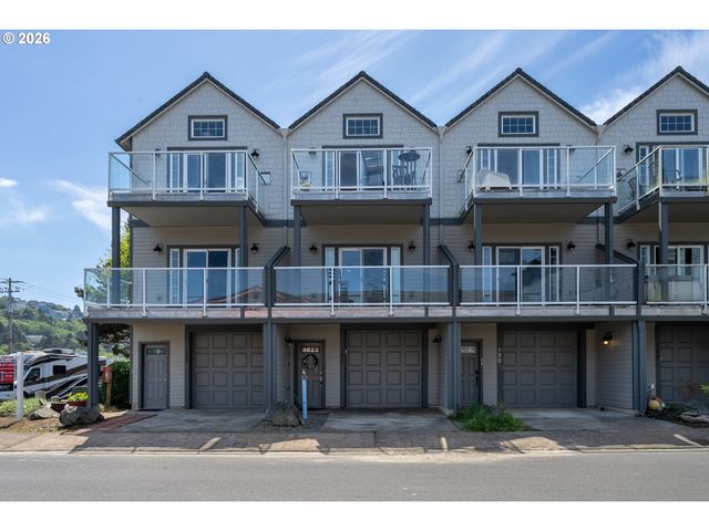 120 N 3RD Ave, Rockaway Beach, OR 97136