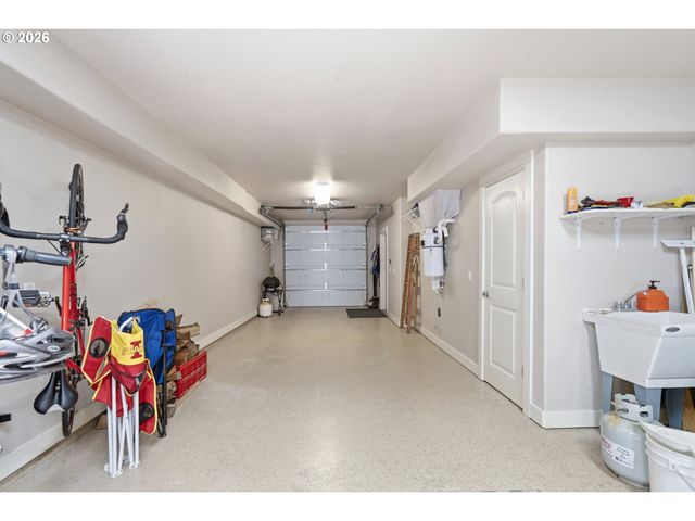 120 N 3RD Ave, Rockaway Beach, OR 97136