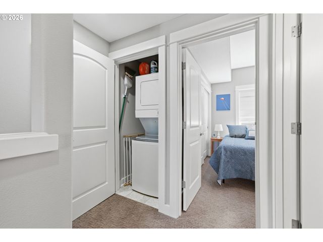 120 N 3RD Ave, Rockaway Beach, OR 97136