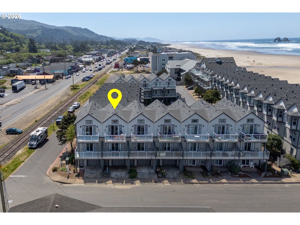 120 N 3RD Ave, Rockaway Beach, OR 97136