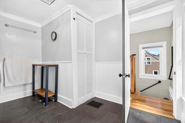 824 S WEIMAR STREET, Appleton, WI 54915