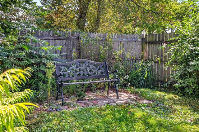 824 S WEIMAR STREET, Appleton, WI 54915
