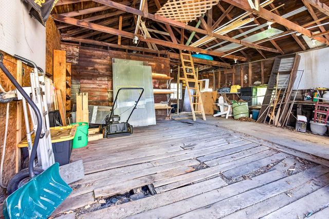 824 S WEIMAR STREET, Appleton, WI 54915