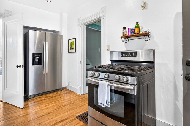 824 S WEIMAR STREET, Appleton, WI 54915