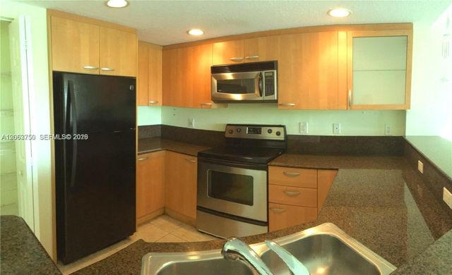 201 Golden Isles Dr 409, Hallandale Beach, FL 33009