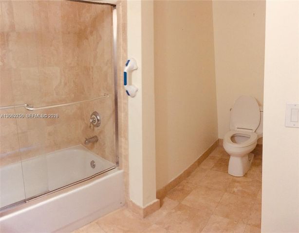 201 Golden Isles Dr 409, Hallandale Beach, FL 33009