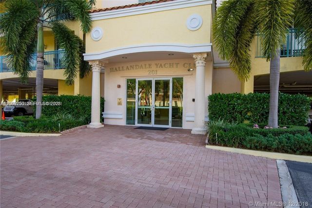 201 Golden Isles Dr 409, Hallandale Beach, FL 33009