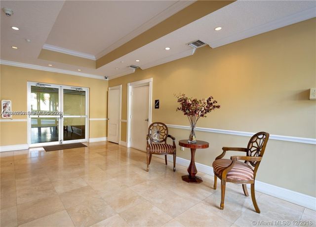 201 Golden Isles Dr 409, Hallandale Beach, FL 33009