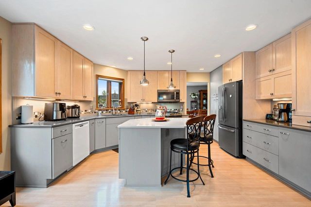 1346 PARTRIDGE COURT, Oshkosh, WI 54904