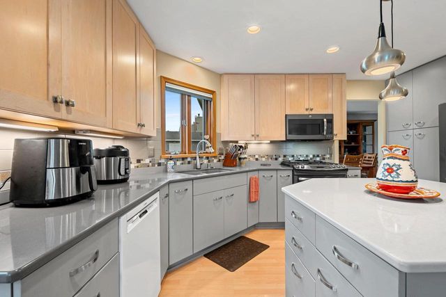 1346 PARTRIDGE COURT, Oshkosh, WI 54904