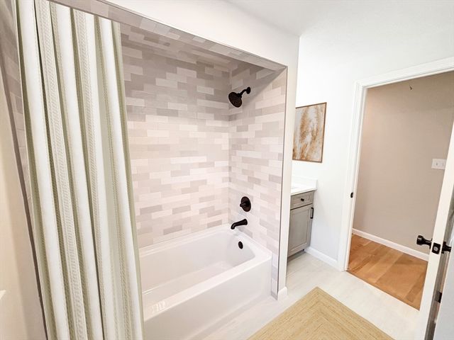 2 Oceanview Ave, Saugus, MA 01906