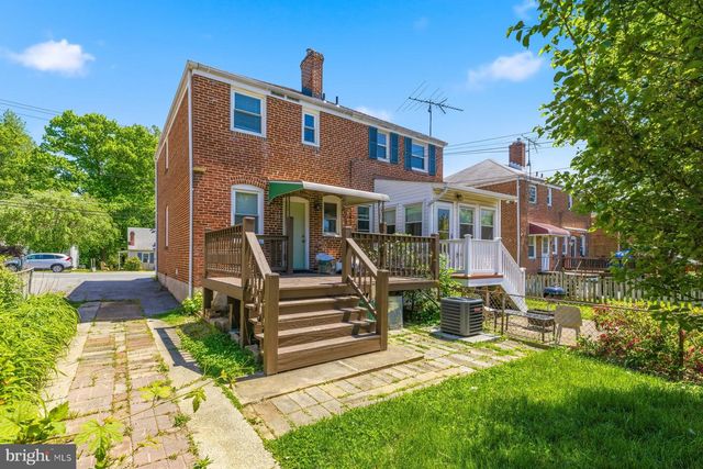 8530 OAKLEIGH RD, Parkville, MD 21234