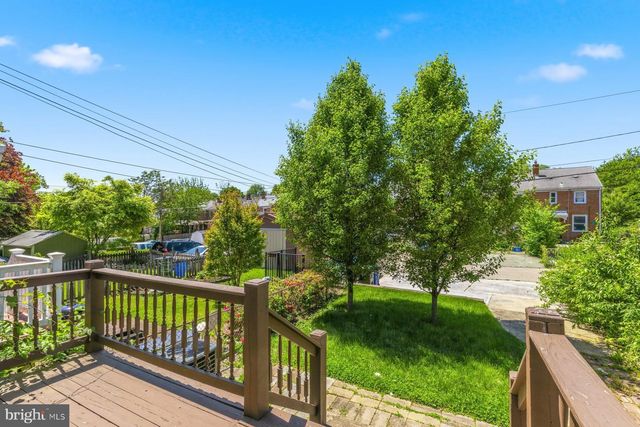 8530 OAKLEIGH RD, Parkville, MD 21234