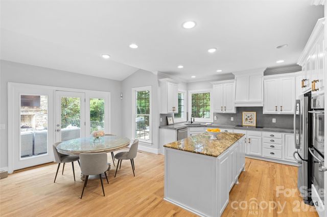 11920 Three Vistas Court, Charlotte, NC 28277