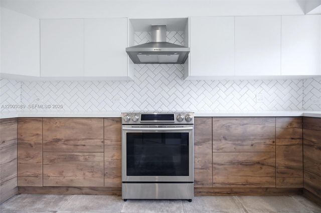 2300 S Miami Ave, Miami, FL 33129