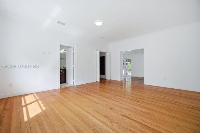 2300 S Miami Ave, Miami, FL 33129