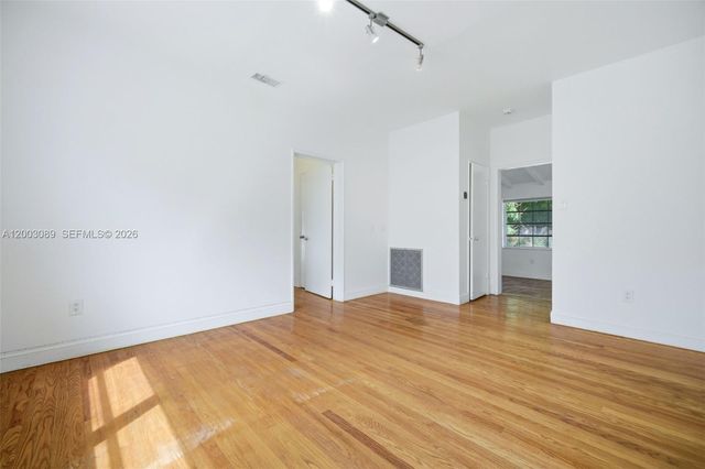 2300 S Miami Ave, Miami, FL 33129