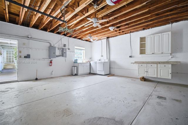 2300 S Miami Ave, Miami, FL 33129